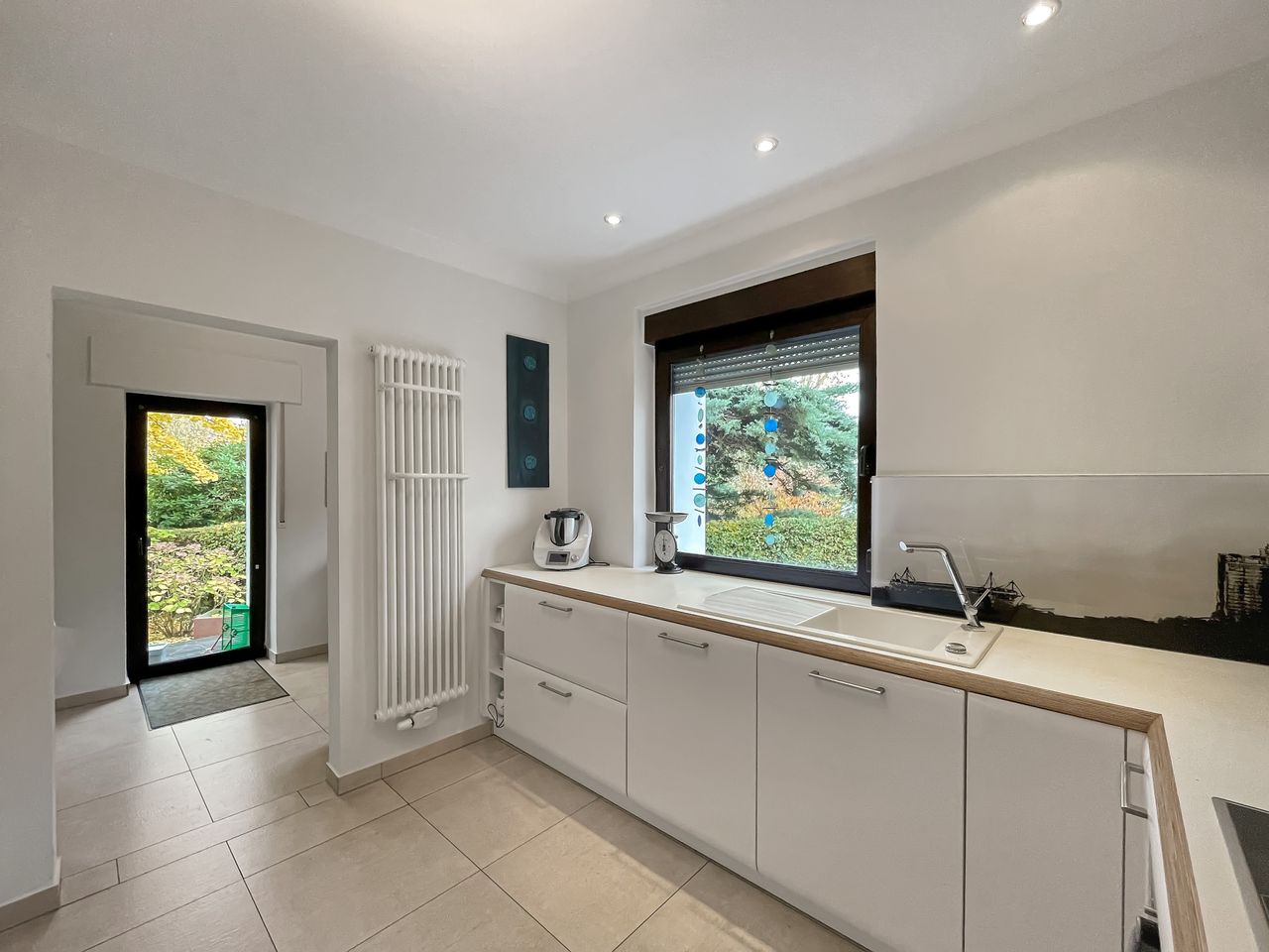 Küche / Zugang Garten 