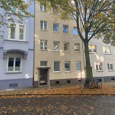 Idylle im Klinikviertel mit 2 Südbalkonen!